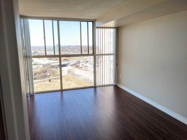 1812 - 4185 Shipp Dr, Condo with 2 bedrooms, 2 bathrooms and 1 parking in Mississauga ON | Image 3