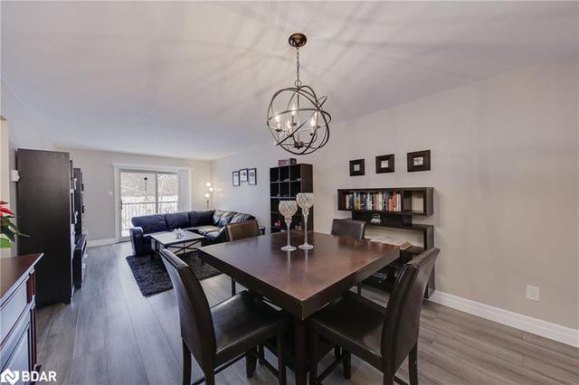306 - 25 Meadow Lane, House attached with 2 bedrooms, 1 bathrooms and 1 parking in Barrie ON | Image 6