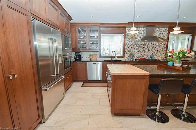 1081 Vansickle Rd N, House detached with 4 bedrooms, 4 bathrooms and 11 parking in St. Catharines ON | Image 39