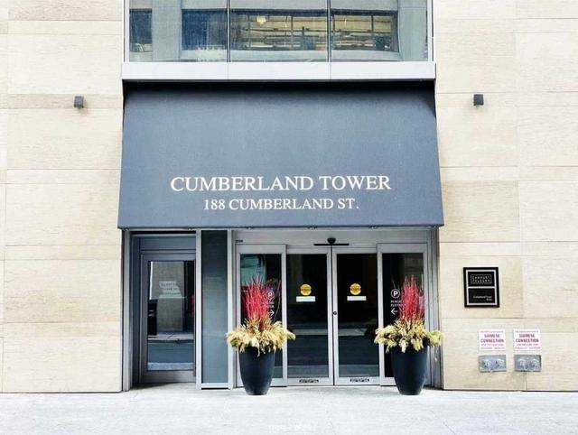 2204 - 188 Cumberland St, Condo with 2 bedrooms, 2 bathrooms and 0 parking in Toronto ON | Card Image