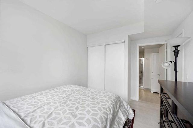 n909 - 6 Sonic Way, Condo with 2 bedrooms, 2 bathrooms and 1 parking in Toronto ON | Image 2