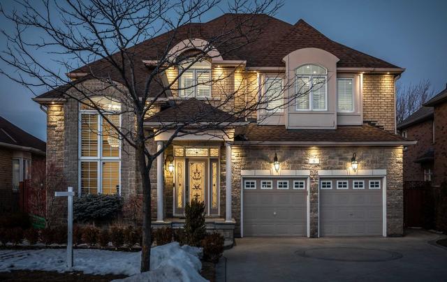 5 Dokkum Cres, House detached with 4 bedrooms, 5 bathrooms and 6 parking in Brampton ON | Image 1