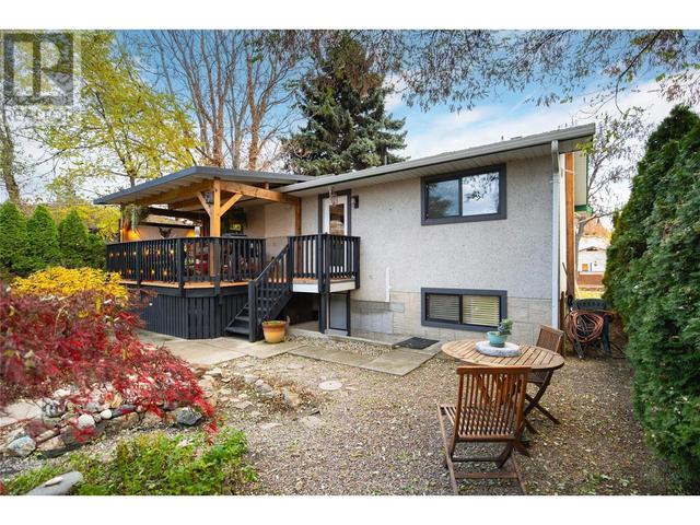 746 Fuller Avenue, House detached with 5 bedrooms, 2 bathrooms and 4 parking in Kelowna BC | Image 29