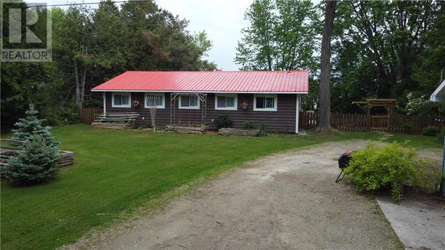 106 Cannards Lane, House detached with 3 bedrooms, 1 bathrooms and null parking in Central Manitoulin ON | Image 15