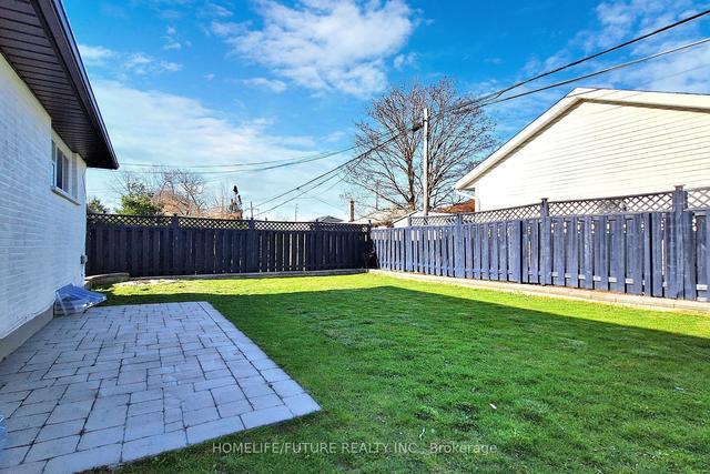 423 Elizabeth St, House detached with 3 bedrooms, 3 bathrooms and 3 parking in Oshawa ON | Image 26