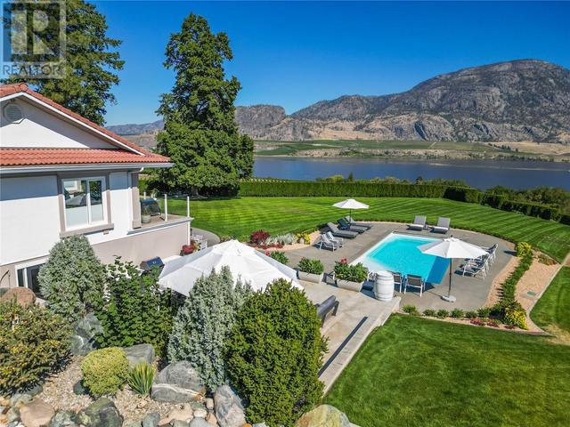 13817 97th Street, House detached with 3 bedrooms, 2 bathrooms and 8 parking in Okanagan Similkameen A BC | Image 4