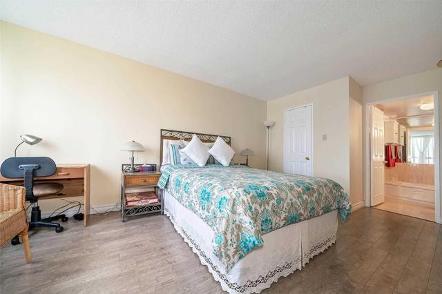 Ph4 - 100 County Court Blvd, Condo with 3 bedrooms, 2 bathrooms and 2 parking in Brampton ON | Image 12