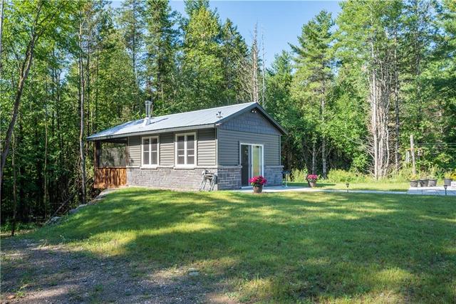 87 Brydges Road, House detached with 4 bedrooms, 3 bathrooms and 6 parking in Greater Madawaska ON | Image 5