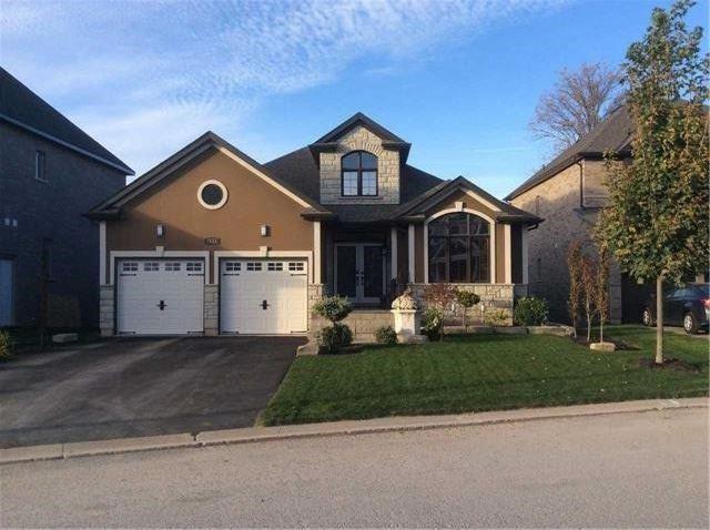 7433 Lionshead Ave, House detached with 2 bedrooms, 3 bathrooms and 4 parking in Niagara Falls ON | Image 1