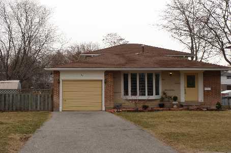 17 Jacwin Dr, House detached with 4 bedrooms, 2 bathrooms and 3 parking in Ajax ON | Image 9