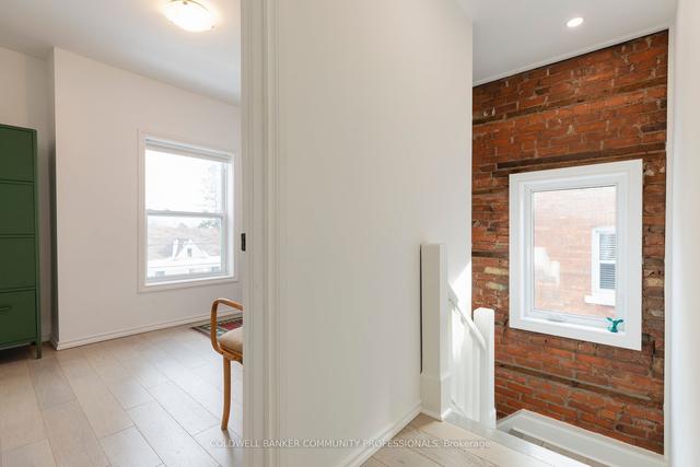 405 Catharine St N, House detached with 3 bedrooms, 3 bathrooms and 1 parking in Hamilton ON | Image 17