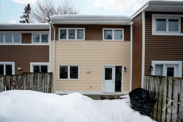 338 Stowe Court, Townhouse with 3 bedrooms, 2 bathrooms and 1 parking in Ottawa ON | Image 22