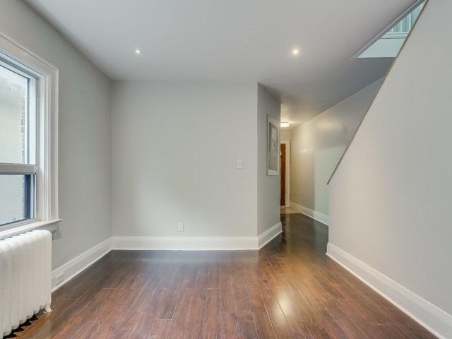 main - 452 Glenholme Ave, House semidetached with 3 bedrooms, 1 bathrooms and 1 parking in Toronto ON | Image 18