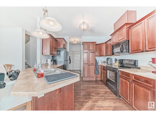 38 - 735 85 St Sw, House semidetached with 3 bedrooms, 2 bathrooms and null parking in Edmonton AB | Image 4