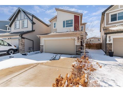 3344 Checknita Cm Sw, House detached with 3 bedrooms, 2 bathrooms and null parking in Edmonton AB | Card Image