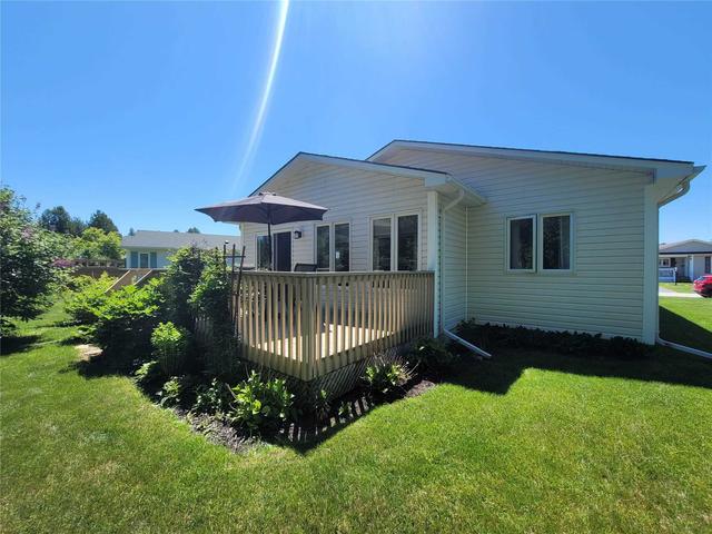 21 St James Pl, House detached with 2 bedrooms, 2 bathrooms and 3 parking in Wasaga Beach ON | Image 24