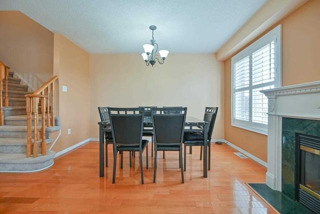 22 - 120 Rail Rd, Townhouse with 3 bedrooms, 3 bathrooms and 2 parking in Brampton ON | Image 2