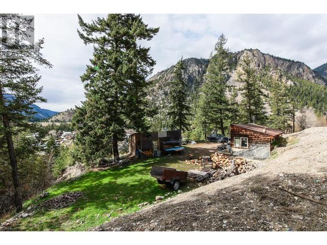 852 First Avenue, House detached with 1 bedrooms, 1 bathrooms and 2 parking in Okanagan Similkameen G BC | Image 6