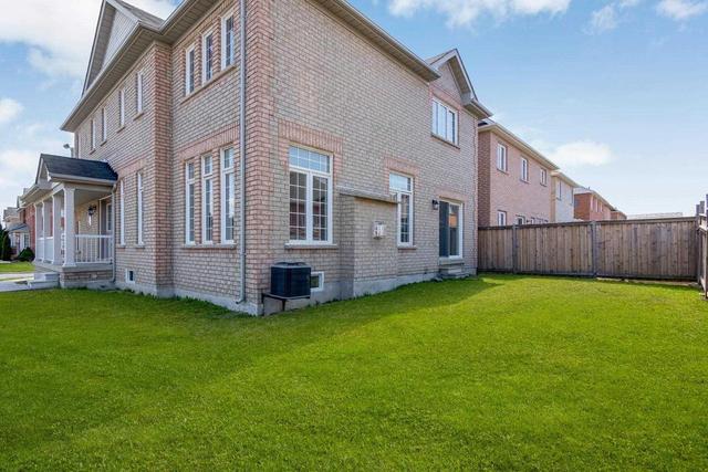 8 Tournament Dr, House detached with 4 bedrooms, 3 bathrooms and 4 parking in Brampton ON | Image 21