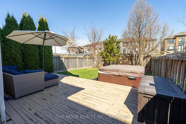 77 Barchester Cres, House attached with 3 bedrooms, 3 bathrooms and 2 parking in Whitby ON | Image 20