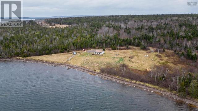 12795 Highway 4 Highway, House detached with 2 bedrooms, 1 bathrooms and null parking in Richmond, Subd. B NS | Image 4