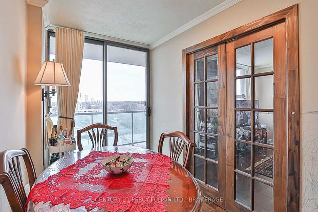 802 - 5949 Yonge St, Condo with 2 bedrooms, 1 bathrooms and 1 parking in Toronto ON | Image 5