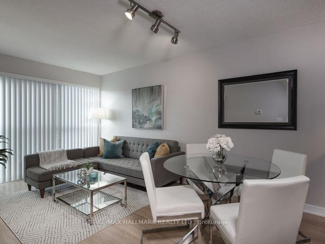 2407 - 570 Bay St, Condo with 2 bedrooms, 2 bathrooms and 1 parking in Toronto ON | Image 15