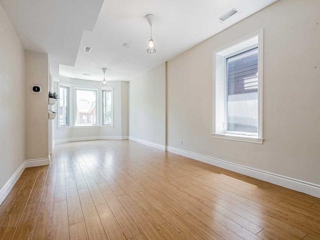 unit 2 - 176 St Clarens Ave, House detached with 1 bedrooms, 1 bathrooms and 0 parking in Toronto ON | Image 23