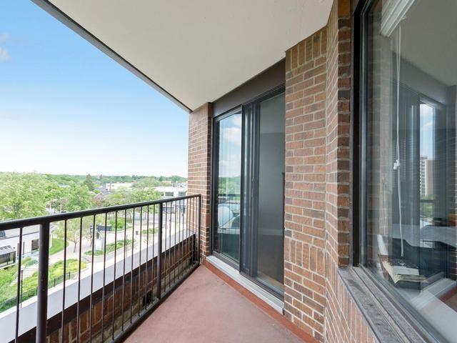 1001 - 100 Lakeshore Rd E, Condo with 2 bedrooms, 2 bathrooms and 2 parking in Oakville ON | Image 15