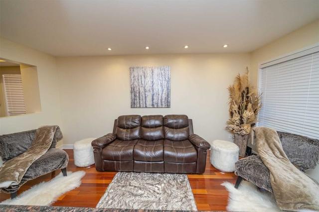 1230 Windbrook Grve, House semidetached with 3 bedrooms, 3 bathrooms and 2 parking in Mississauga ON | Image 16