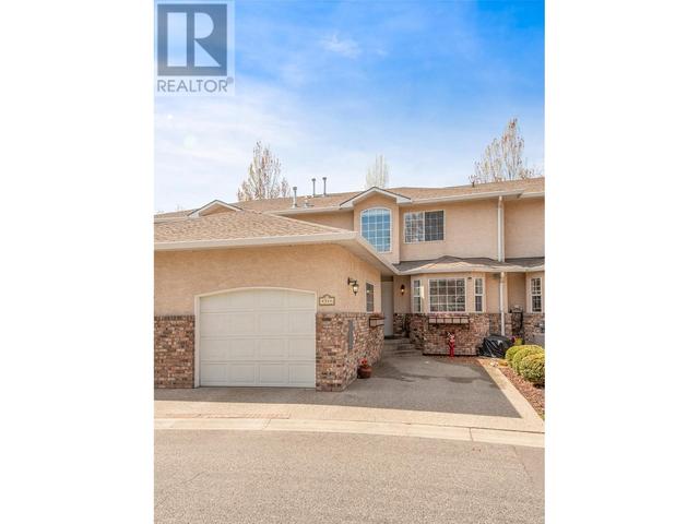 34 - 527 Yates Road, House attached with 3 bedrooms, 2 bathrooms and 2 parking in Kelowna BC | Image 4