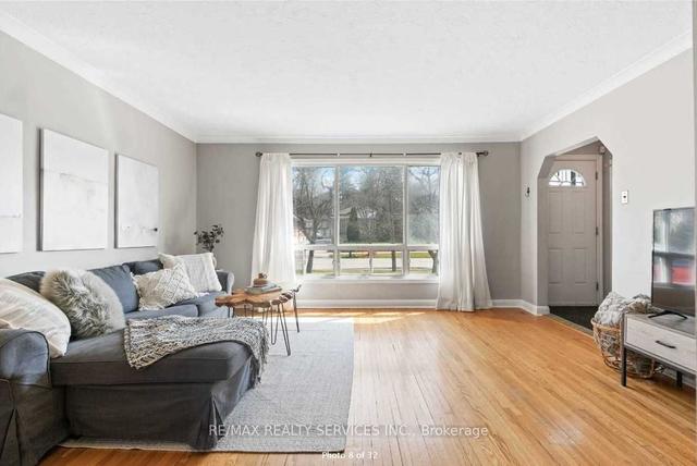6 Bonnyview Dr, House detached with 3 bedrooms, 2 bathrooms and 5 parking in Toronto ON | Image 30