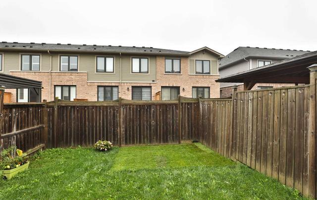 67 Hannon Cres, House attached with 3 bedrooms, 2 bathrooms and 2 parking in Hamilton ON | Image 22