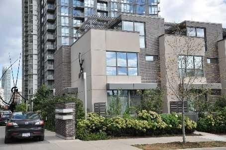 th5 - 9 Brunel Crt, Townhouse with 3 bedrooms, 3 bathrooms and 1 parking in Toronto ON | Image 1