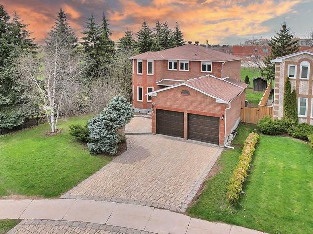11 Coldstream Cres, House detached with 4 bedrooms, 4 bathrooms and 4 parking in Richmond Hill ON | Image 1