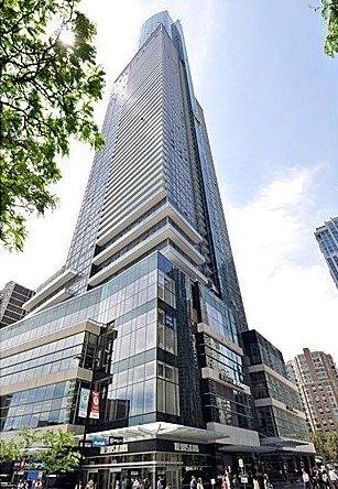 1218 - 386 Yonge St, Condo with 1 bedrooms, 1 bathrooms and 0 parking in Toronto ON | Image 1