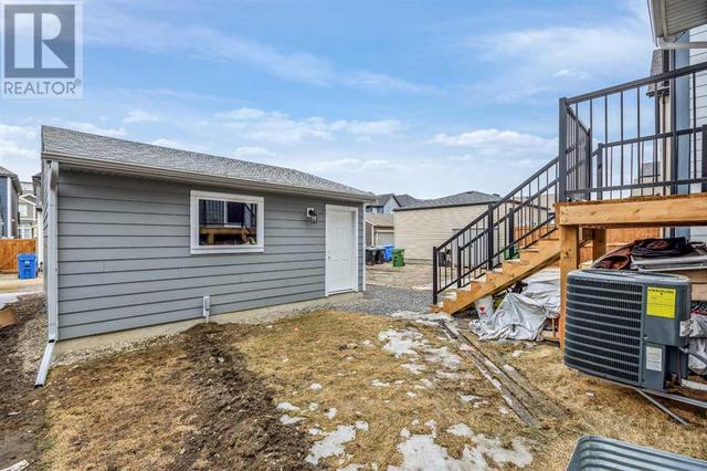 518 Masters Road Se, House detached with 4 bedrooms, 3 bathrooms and 2 parking in Calgary AB | Image 46
