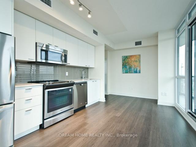 2902 - 30 Roehampton Ave, Condo with 2 bedrooms, 2 bathrooms and 0 parking in Toronto ON | Image 8