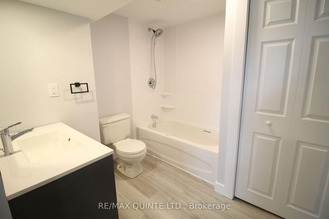 503 Bridge St E, House detached with 3 bedrooms, 2 bathrooms and 4 parking in Belleville ON | Image 16