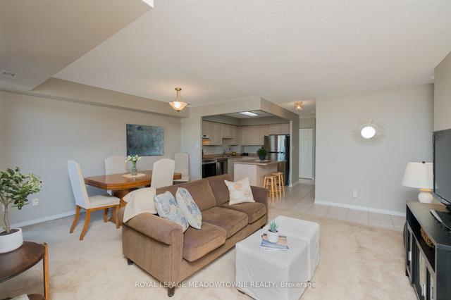 506 - 32 Tannery St, Condo with 2 bedrooms, 2 bathrooms and 2 parking in Mississauga ON | Image 5