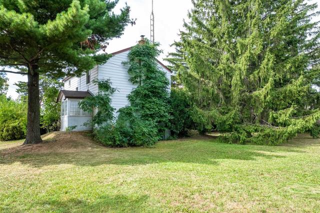 306 King St E, House detached with 3 bedrooms, 1 bathrooms and 13 parking in Mississauga ON | Image 4