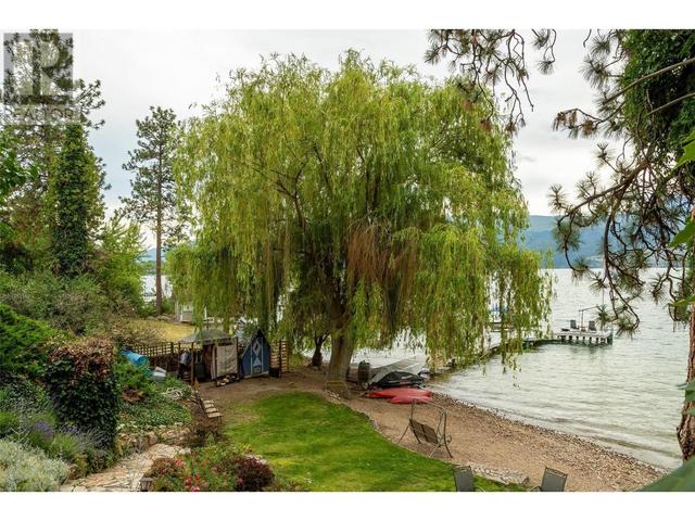 17130 Coral Beach Road, House detached with 3 bedrooms, 2 bathrooms and 3 parking in Lake Country BC | Image 36