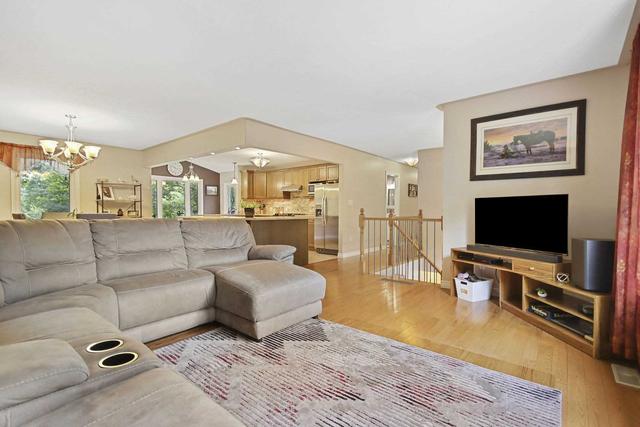 3826 Stage Coach Rd, House detached with 3 bedrooms, 3 bathrooms and 12 parking in South Frontenac ON | Image 37