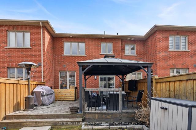 71 Chant Cres, House attached with 3 bedrooms, 4 bathrooms and 3 parking in Ajax ON | Image 31