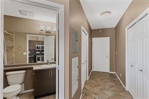 504 - 325 3 Street Se, Condo with 2 bedrooms, 2 bathrooms and 1 parking in Calgary AB | Image 16