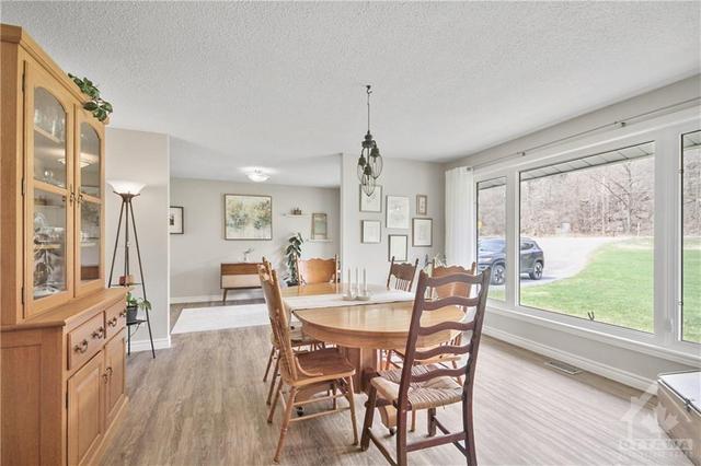 4101 Carp Road, House detached with 3 bedrooms, 2 bathrooms and 20 parking in Ottawa ON | Image 9