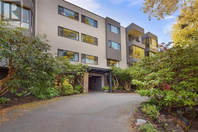 310 - 1433 Faircliff Lane, Condo with 2 bedrooms, 1 bathrooms and 1 parking in Victoria BC | Image 40