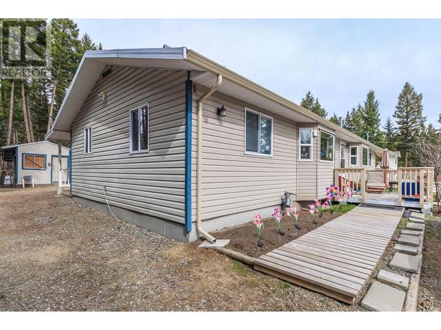 4896 Meesquono Trail, House detached with 3 bedrooms, 2 bathrooms and null parking in Cariboo G BC | Image 2