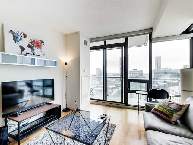 2601 - 33 Lombard St, Condo with 1 bedrooms, 1 bathrooms and 1 parking in Toronto ON | Image 4