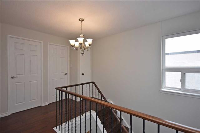 218 - 1055 Dundas St E, Townhouse with 3 bedrooms, 1 bathrooms and 1 parking in Mississauga ON | Image 15
